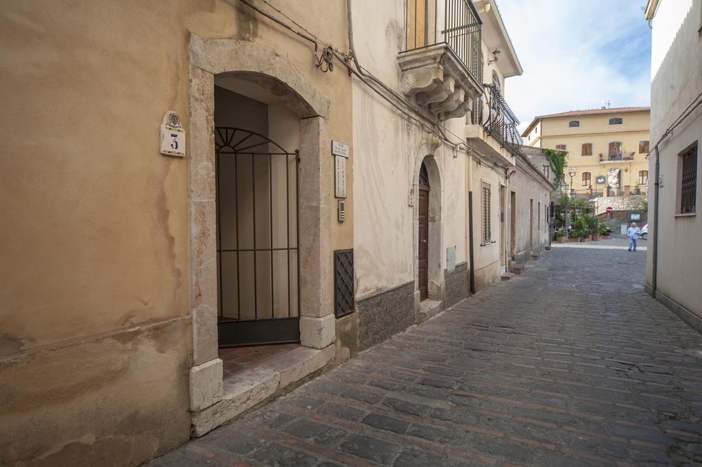 B&B Il Padrino Savoca Eksteriør billede