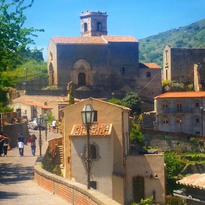 B&B Il Padrino Savoca Eksteriør billede