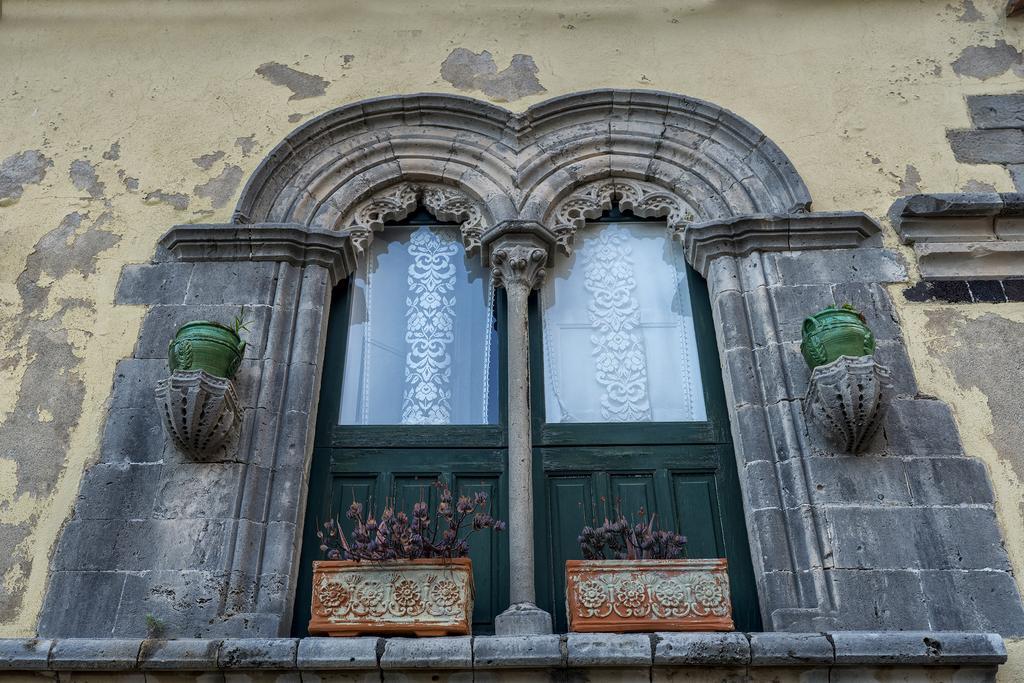 B&B Il Padrino Savoca Eksteriør billede